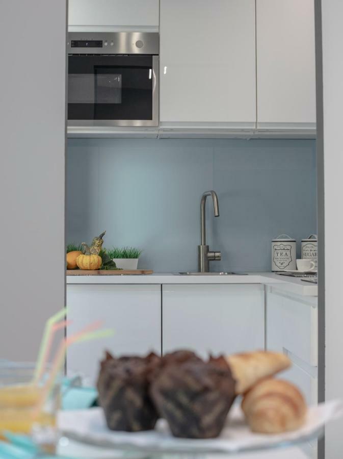Wlr Apartments - Hoza I Варшава Экстерьер фото