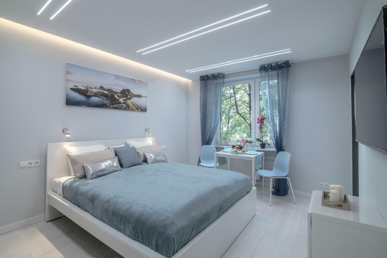 Wlr Apartments - Hoza I Варшава Экстерьер фото