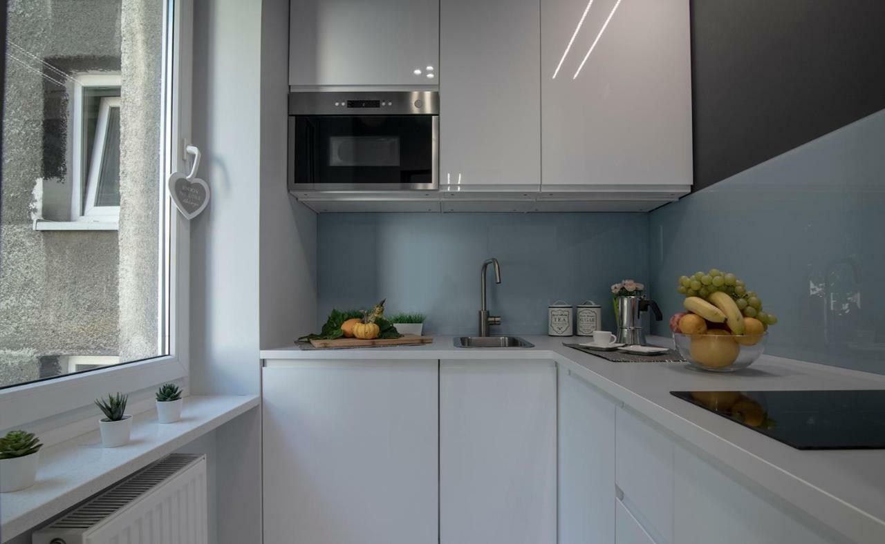 Wlr Apartments - Hoza I Варшава Экстерьер фото