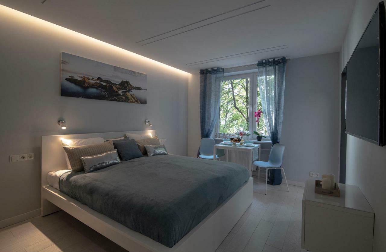 Wlr Apartments - Hoza I Варшава Экстерьер фото