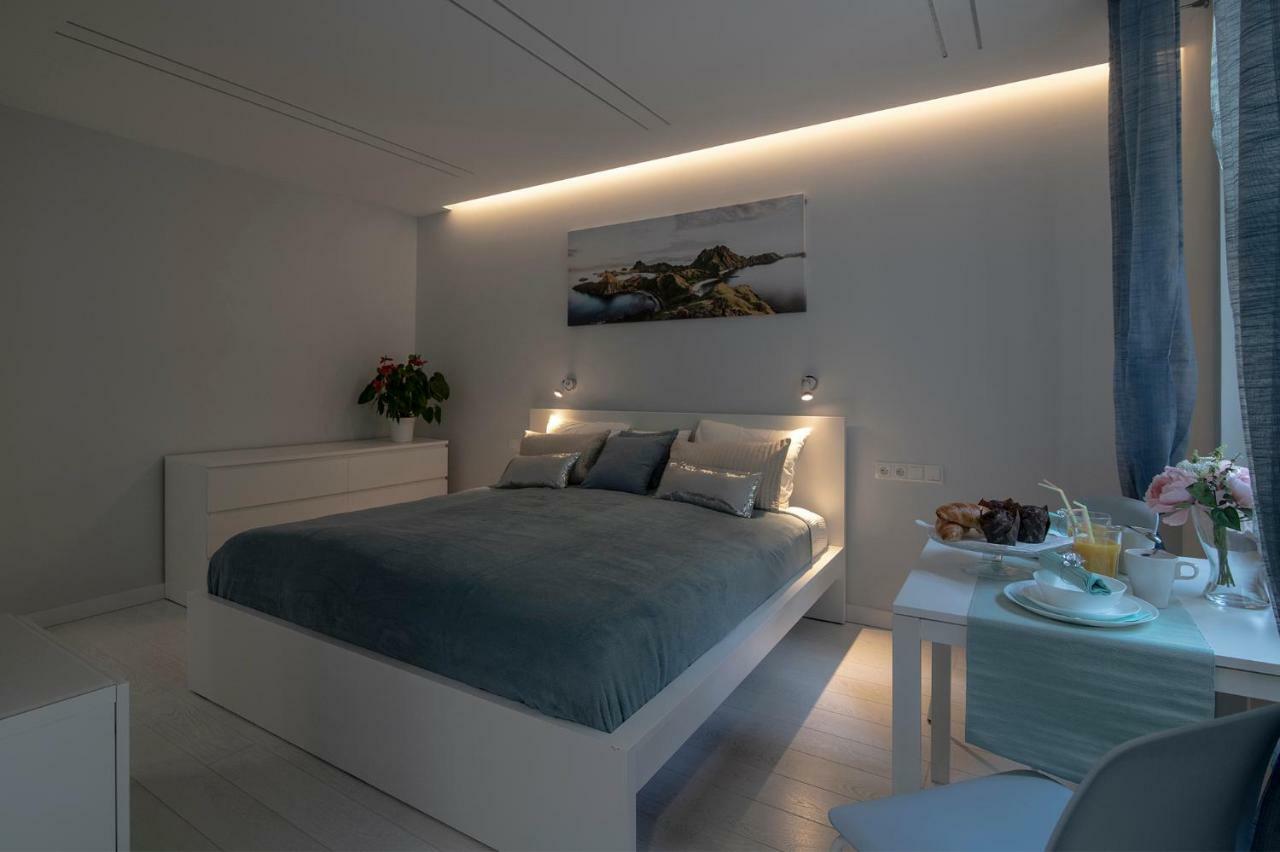 Wlr Apartments - Hoza I Варшава Экстерьер фото