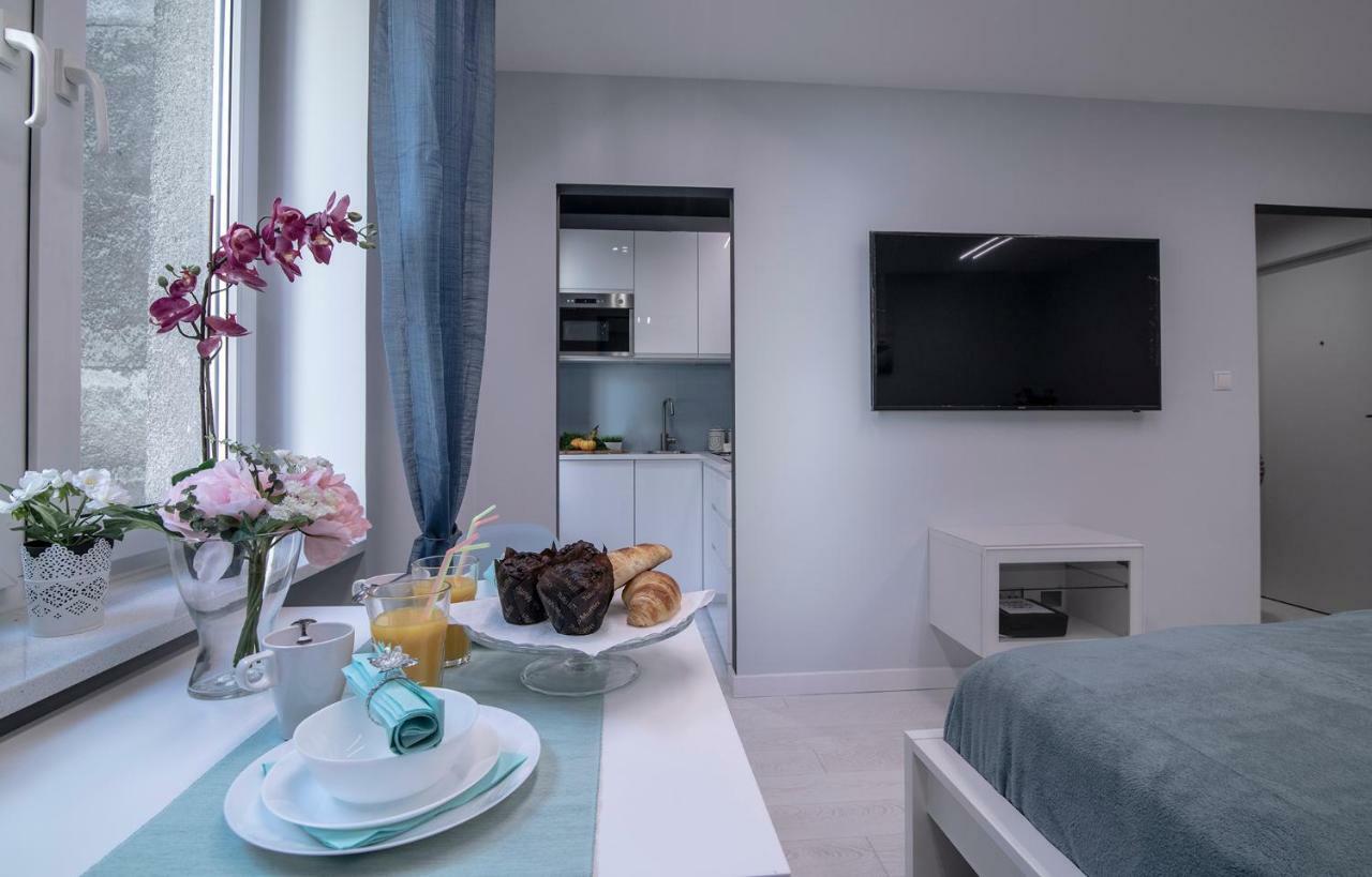 Wlr Apartments - Hoza I Варшава Экстерьер фото