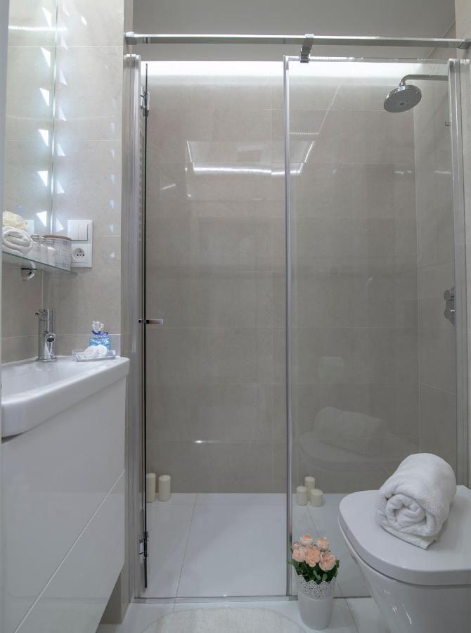 Wlr Apartments - Hoza I Варшава Экстерьер фото