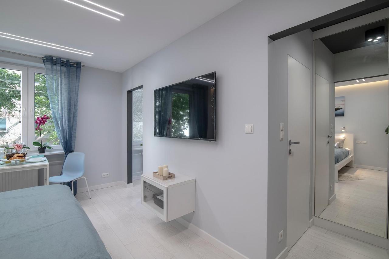 Wlr Apartments - Hoza I Варшава Экстерьер фото